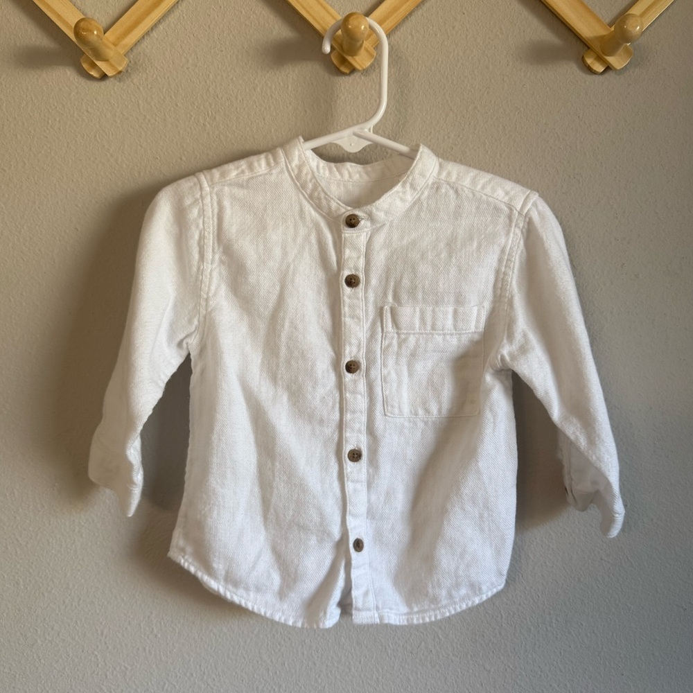 Zara Classic White Button-Up Shirt